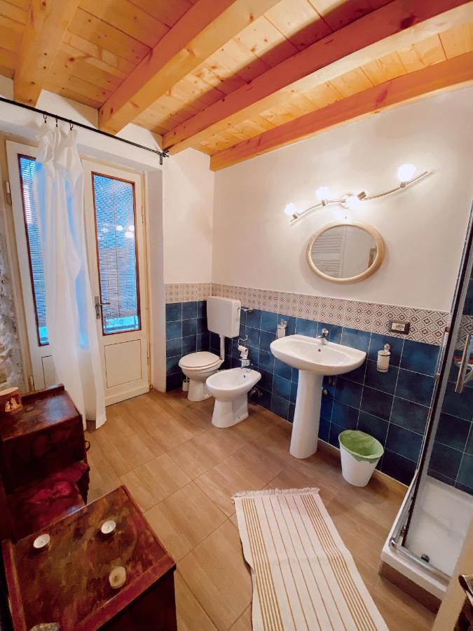 Atlante Hotel Toscolano Maderno Exterior photo