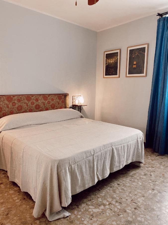 Atlante Hotel Toscolano Maderno Exterior photo